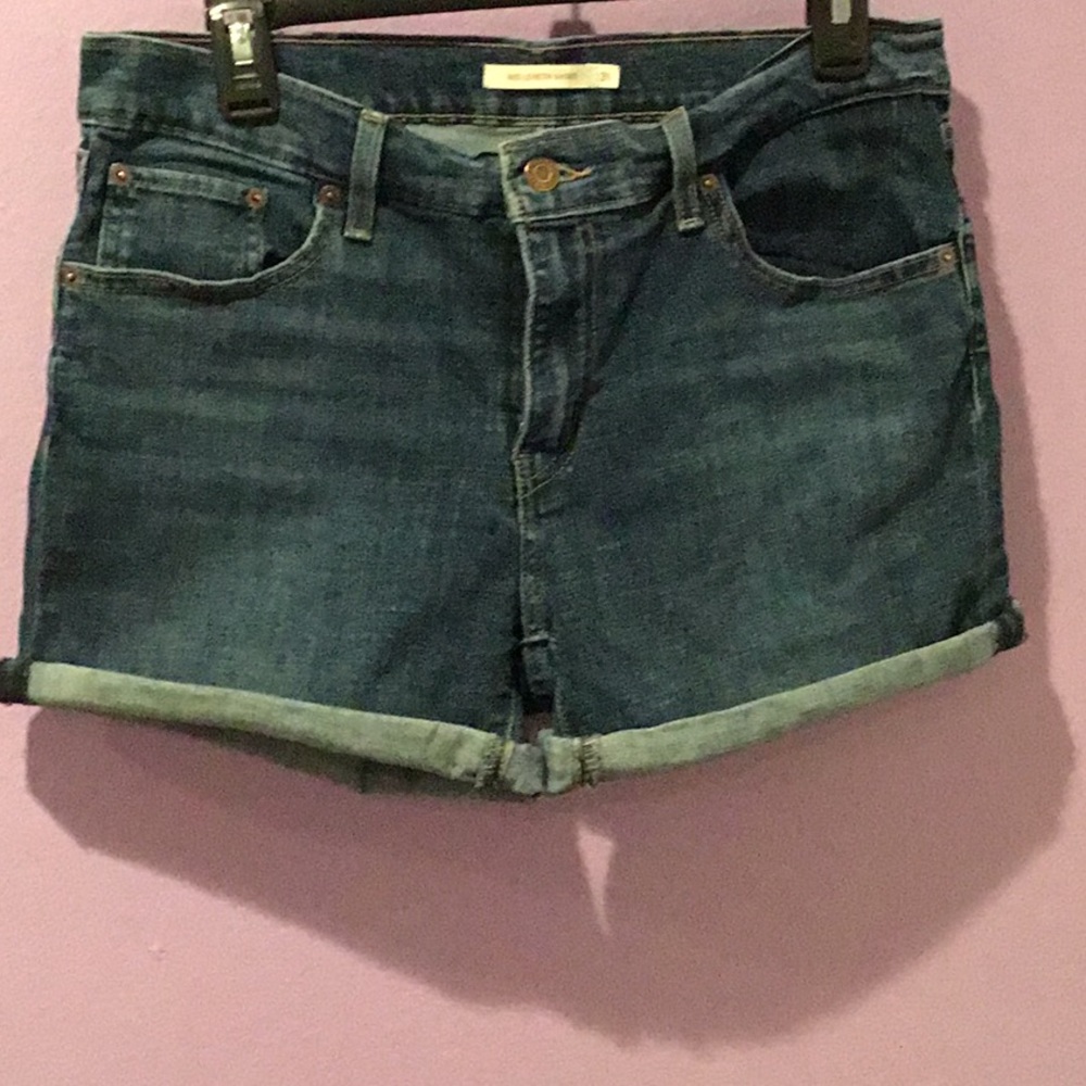 Levi’s Mid-Length Cuffed Denim Jean Shorts Waist Size 31.